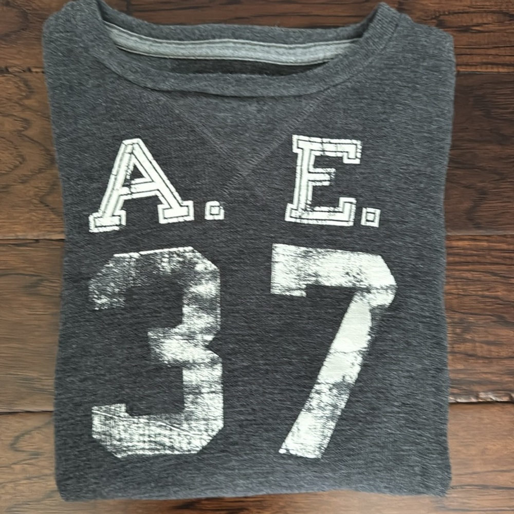 American Eagle Outfitters Gray Long Sleeve Thermal Tee